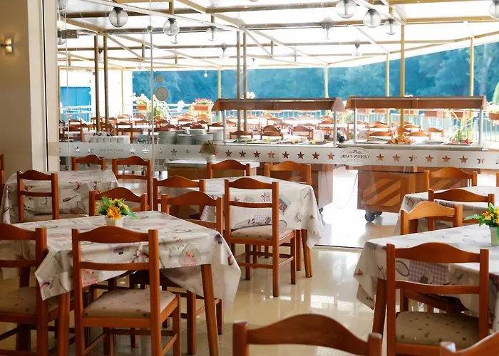 Хотел грийн парк